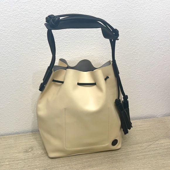 Vince Camuto Lorin Drawstring Bucket Bag - Picture 5 of 11